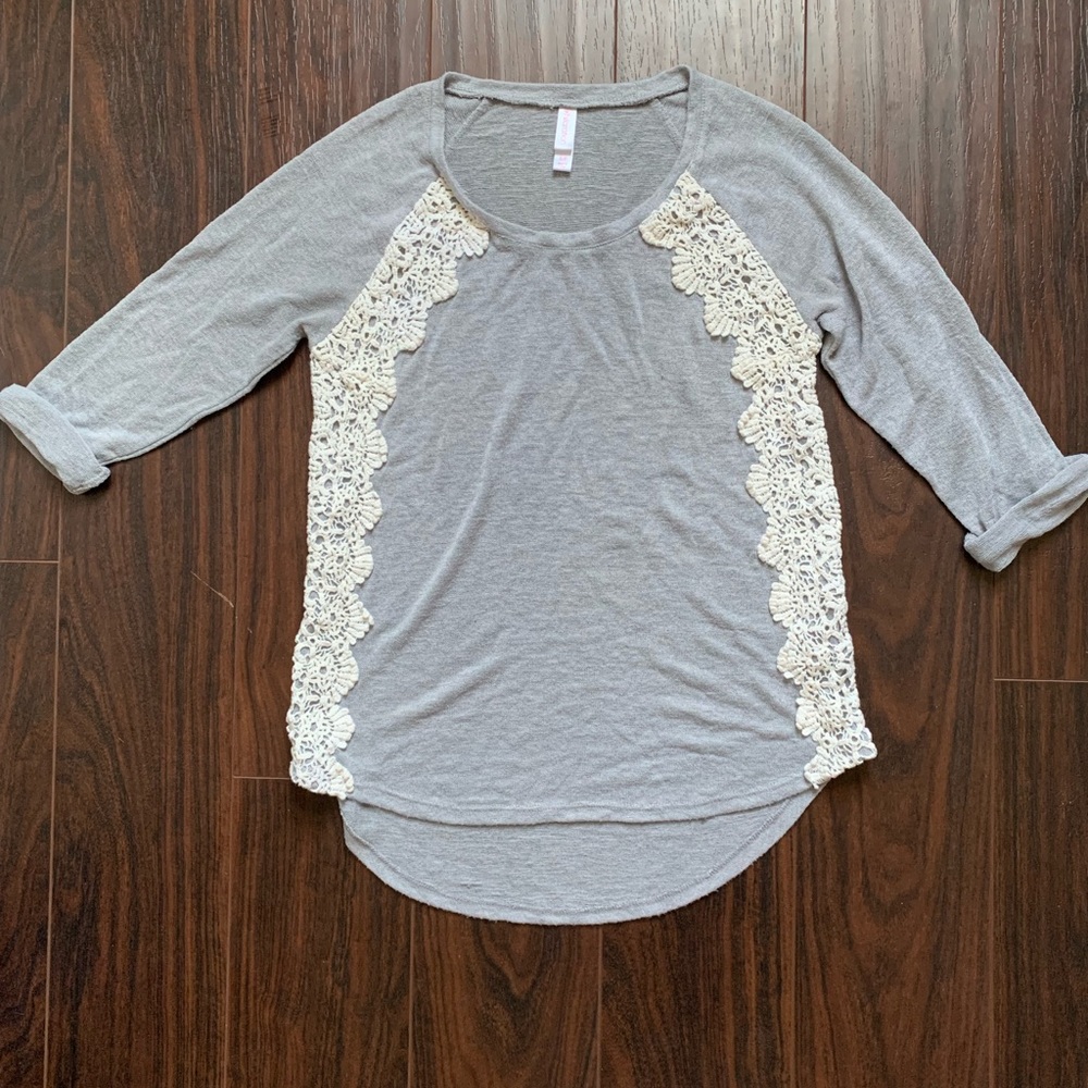 Embroidered tunic top